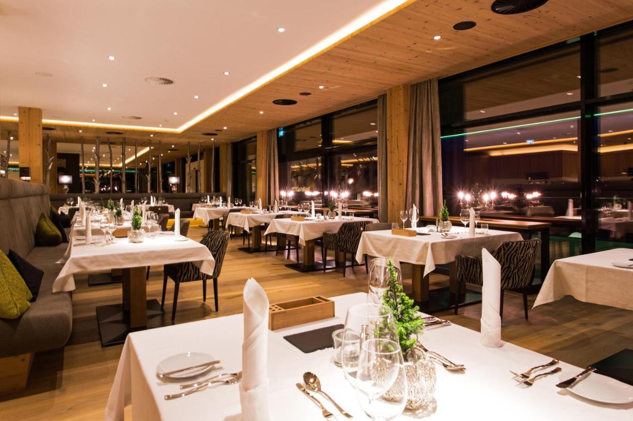 Sportresidenz Zillertal Hotell Uderns Exteriör bild