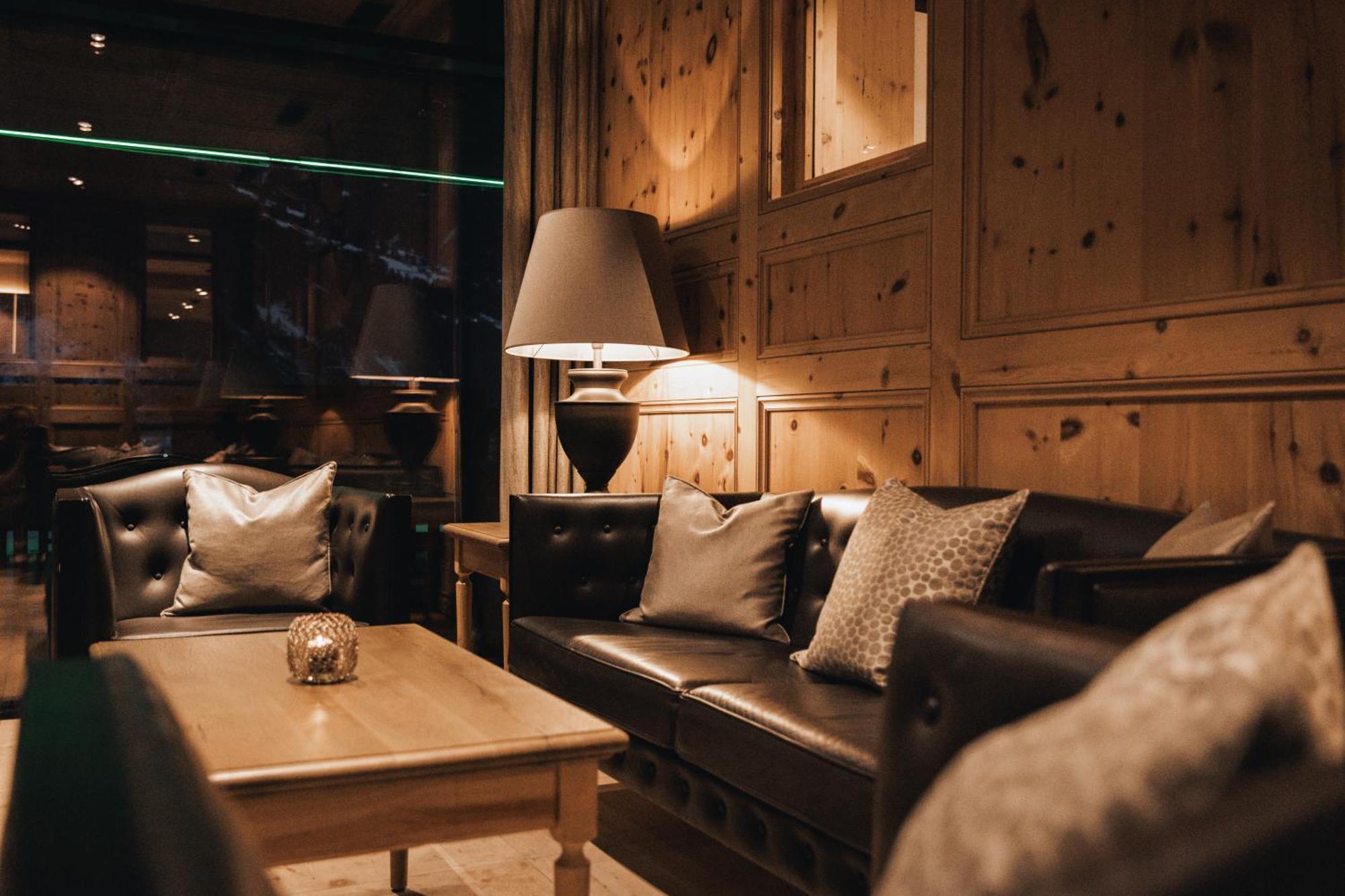 Sportresidenz Zillertal Hotell Uderns Exteriör bild