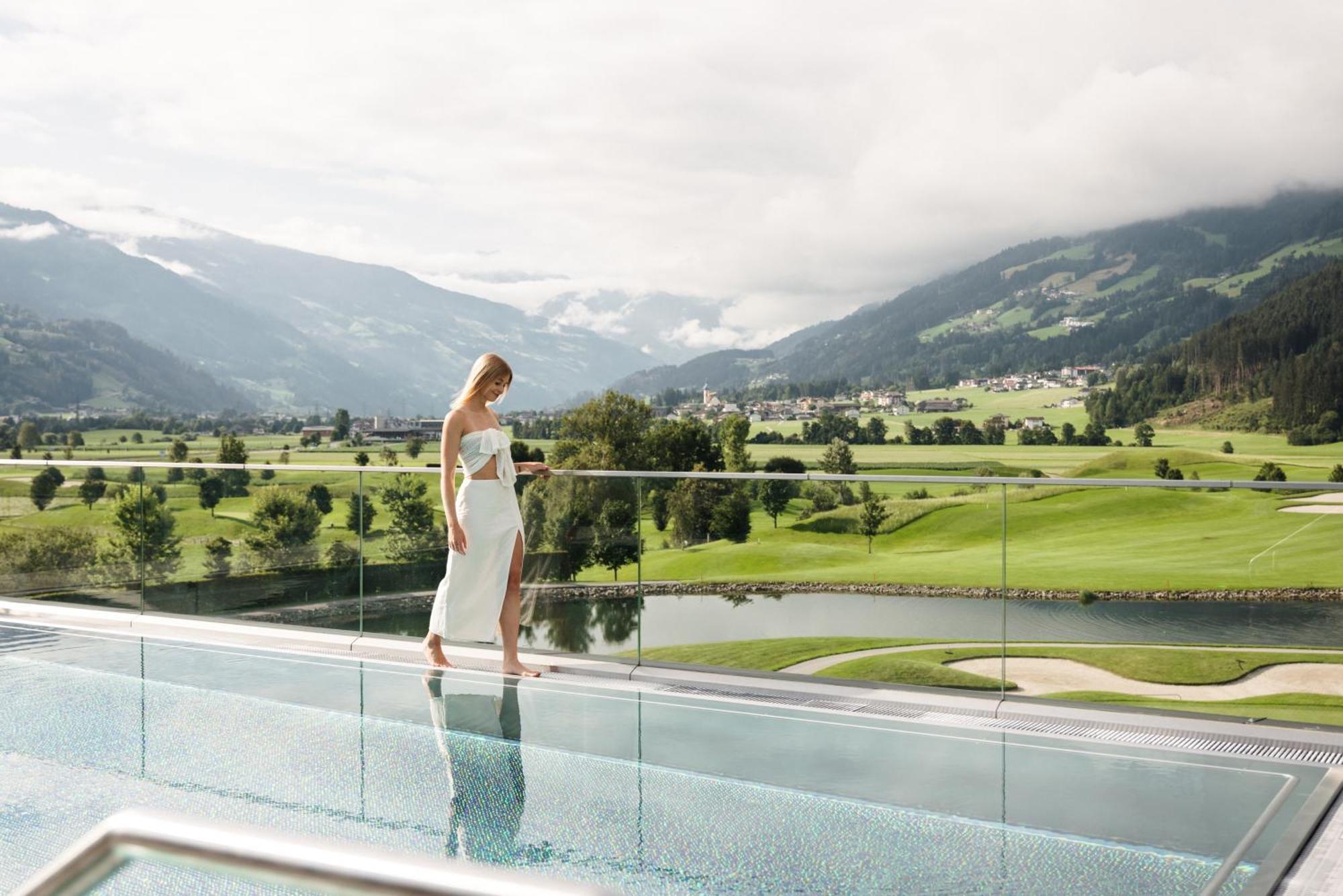 Sportresidenz Zillertal Hotell Uderns Exteriör bild